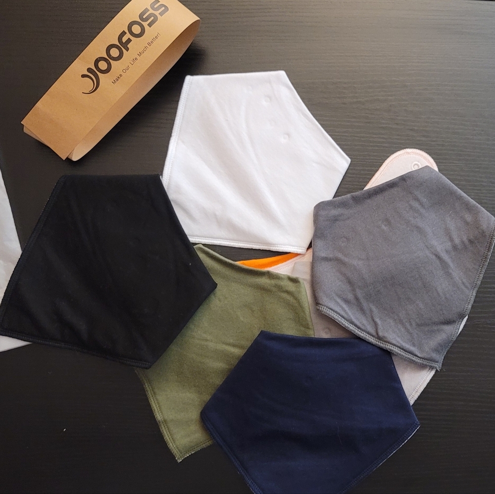 Yoofoos bibs 7 black gray blue white green orange Lt gray snaps cotton